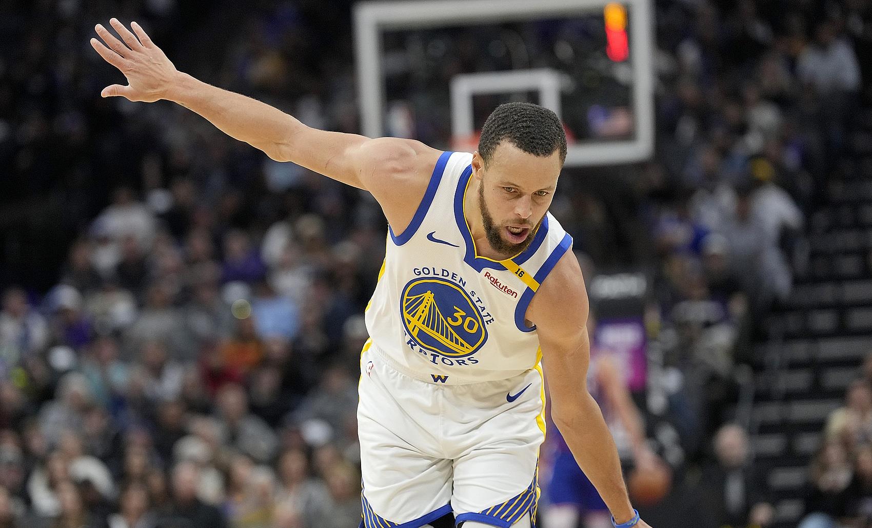 库里连续十五场比赛得分超过突破纪录，西班牙队挑战极限！